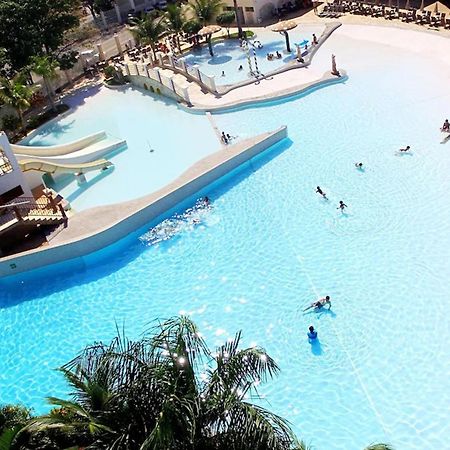 Lacqua diroma com fogão, geladeira, micro-ondas, Park aquático 24h, acomoda até 5 pessoas Caldas Novas Exterior foto