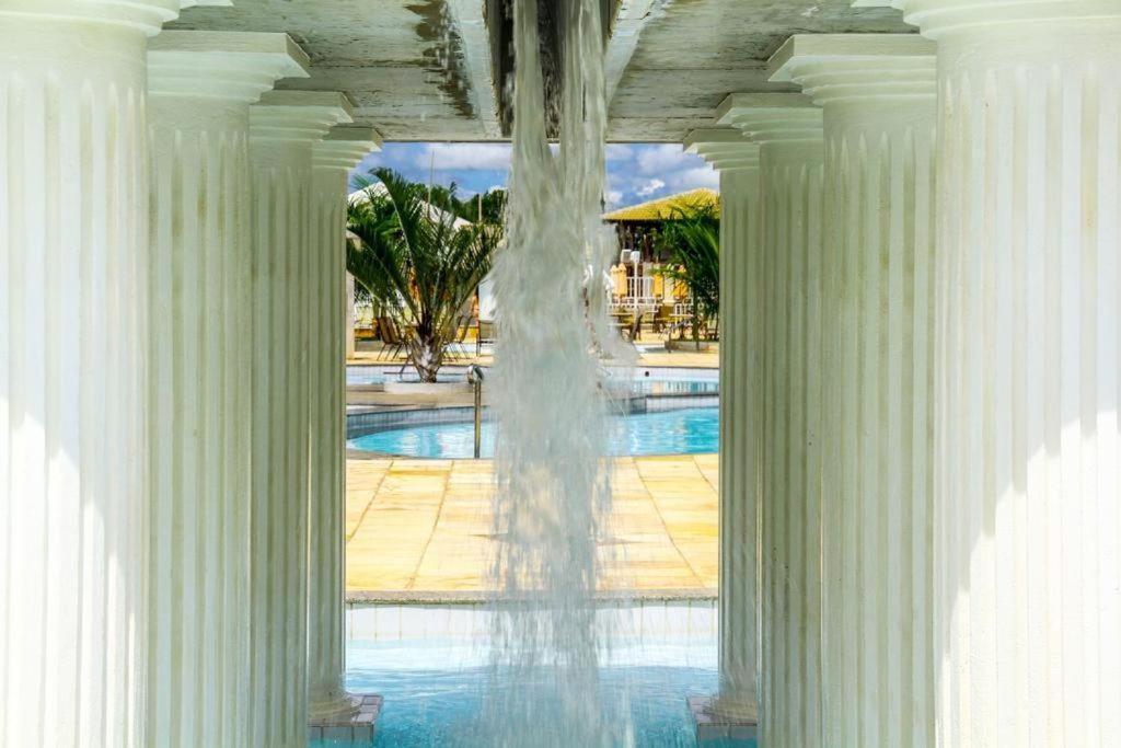 Lacqua diroma com fogão, geladeira, micro-ondas, Park aquático 24h, acomoda até 5 pessoas Caldas Novas Exterior foto