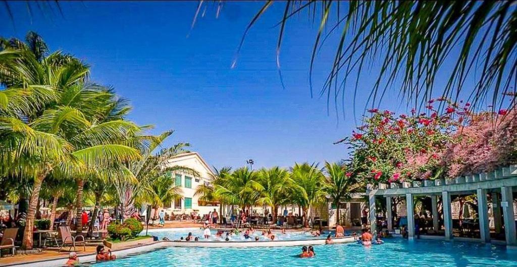 Lacqua diroma com fogão, geladeira, micro-ondas, Park aquático 24h, acomoda até 5 pessoas Caldas Novas Exterior foto
