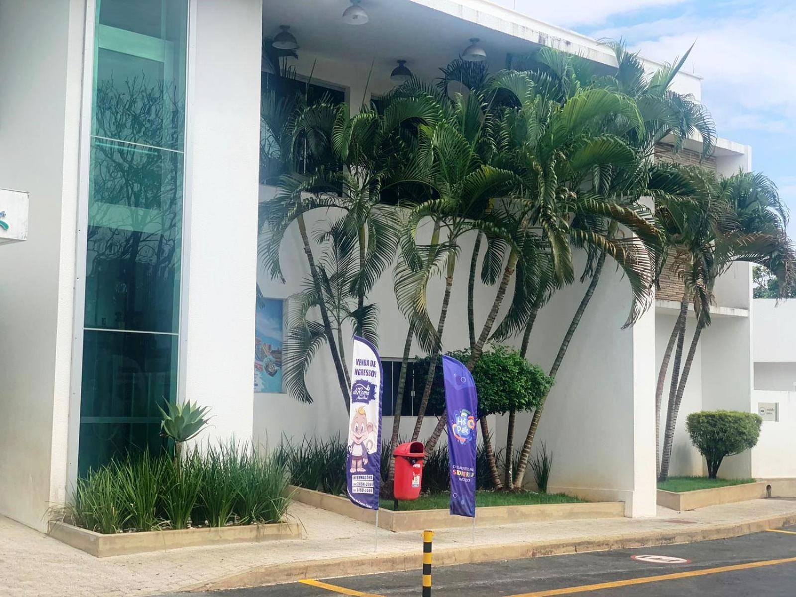 Lacqua diroma com fogão, geladeira, micro-ondas, Park aquático 24h, acomoda até 5 pessoas Caldas Novas Exterior foto