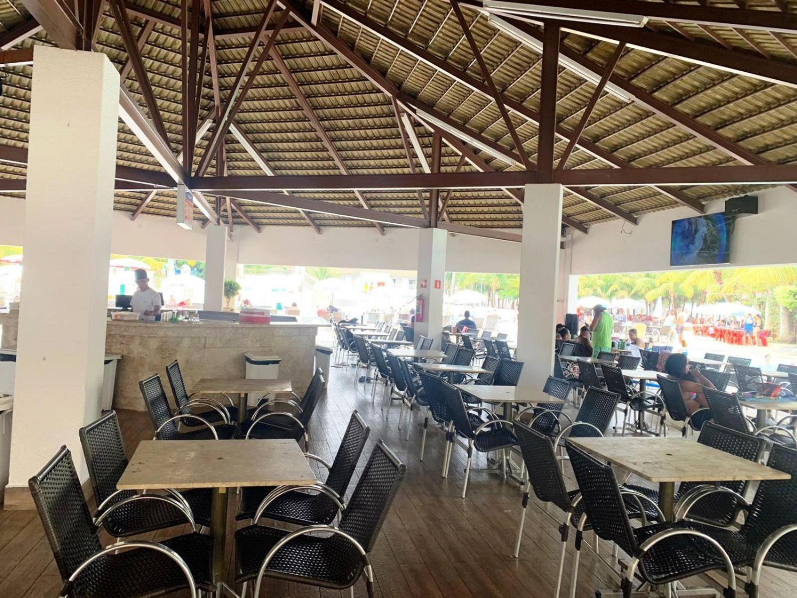 Lacqua diroma com fogão, geladeira, micro-ondas, Park aquático 24h, acomoda até 5 pessoas Caldas Novas Exterior foto